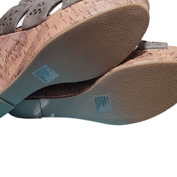 Maurice Bria wedge slip on die-cut strappy sandal - Picture 3 of 4